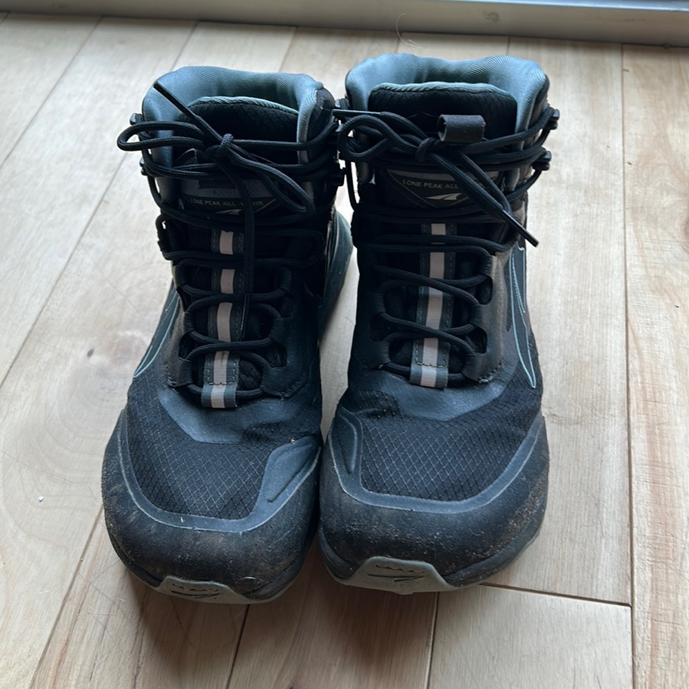 Altra Lone Peak hiking boots sz 7.5 Women’s